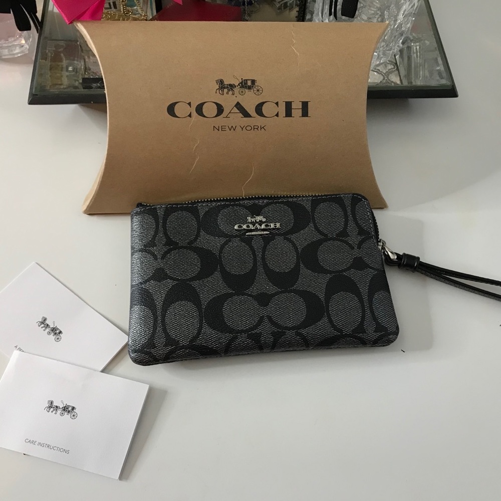 Brand new coach wristlet